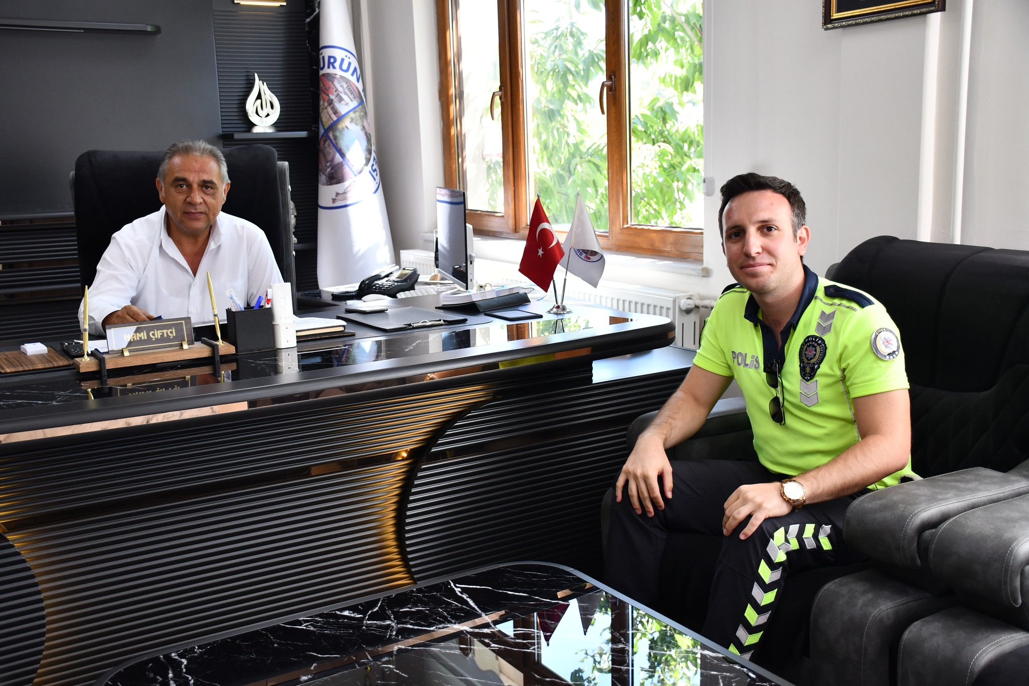 TAYİN OLAN POLİS MEMURU KALE’DEN BAŞKAN ÇİFTÇİ’YE VEDA ZİYARETİ