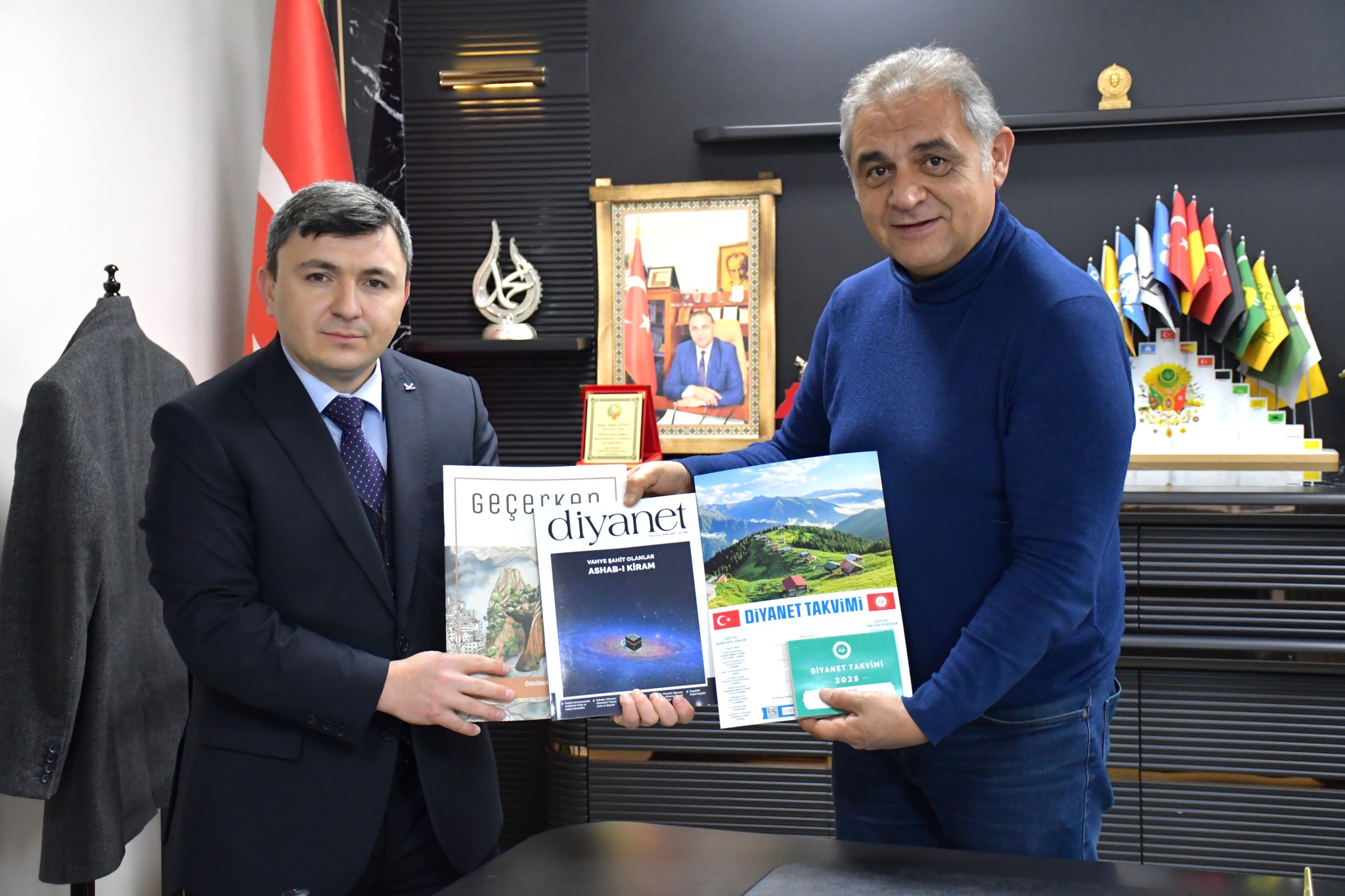 MÜFTÜ ULUDAŞ’TAN BAŞKAN ÇİFTÇİ’YE YENİ YIL HEDİYESİ 