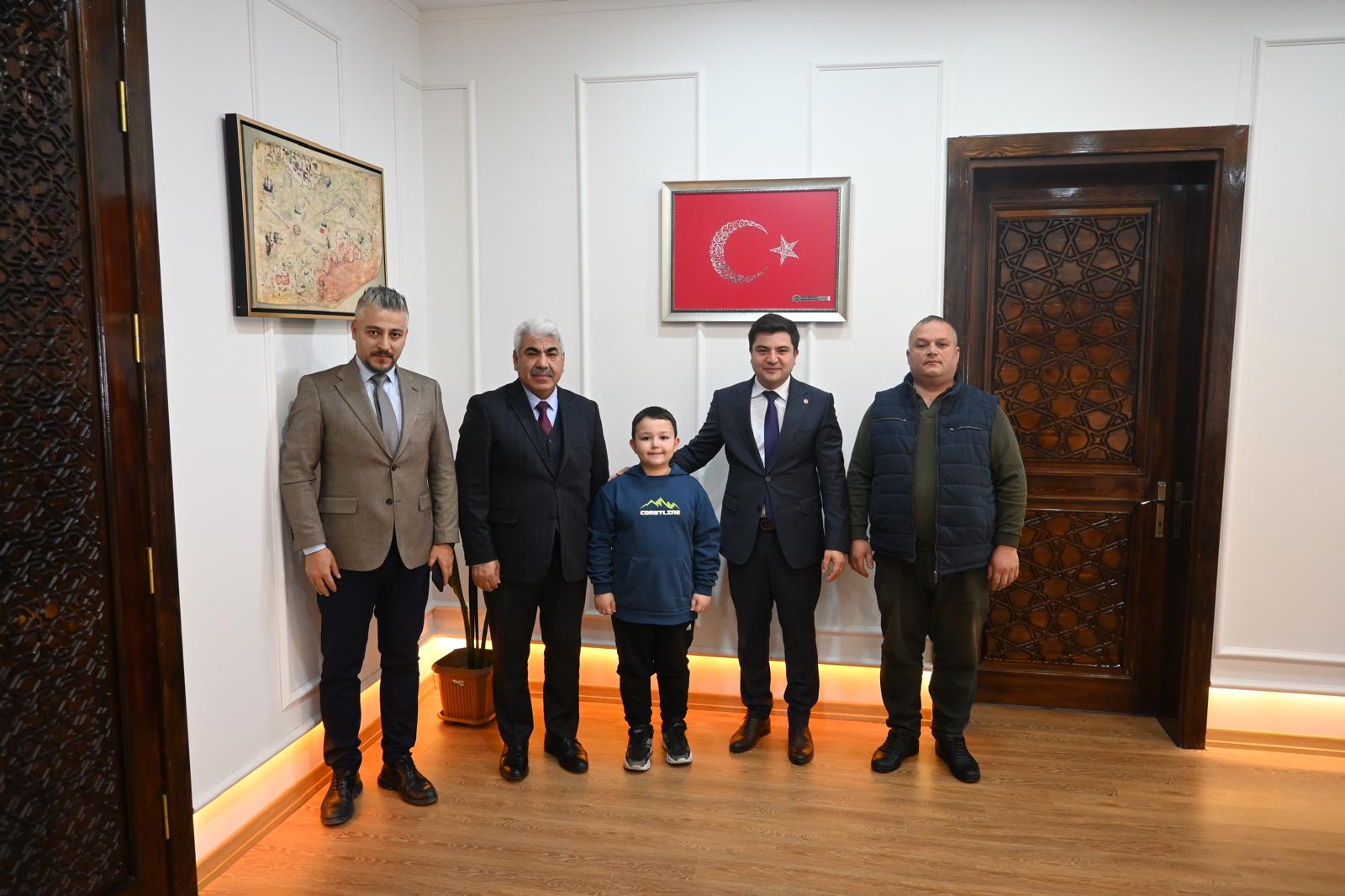 MİNİK ÖZDEMİR SİVAS BİRİNCİSİ