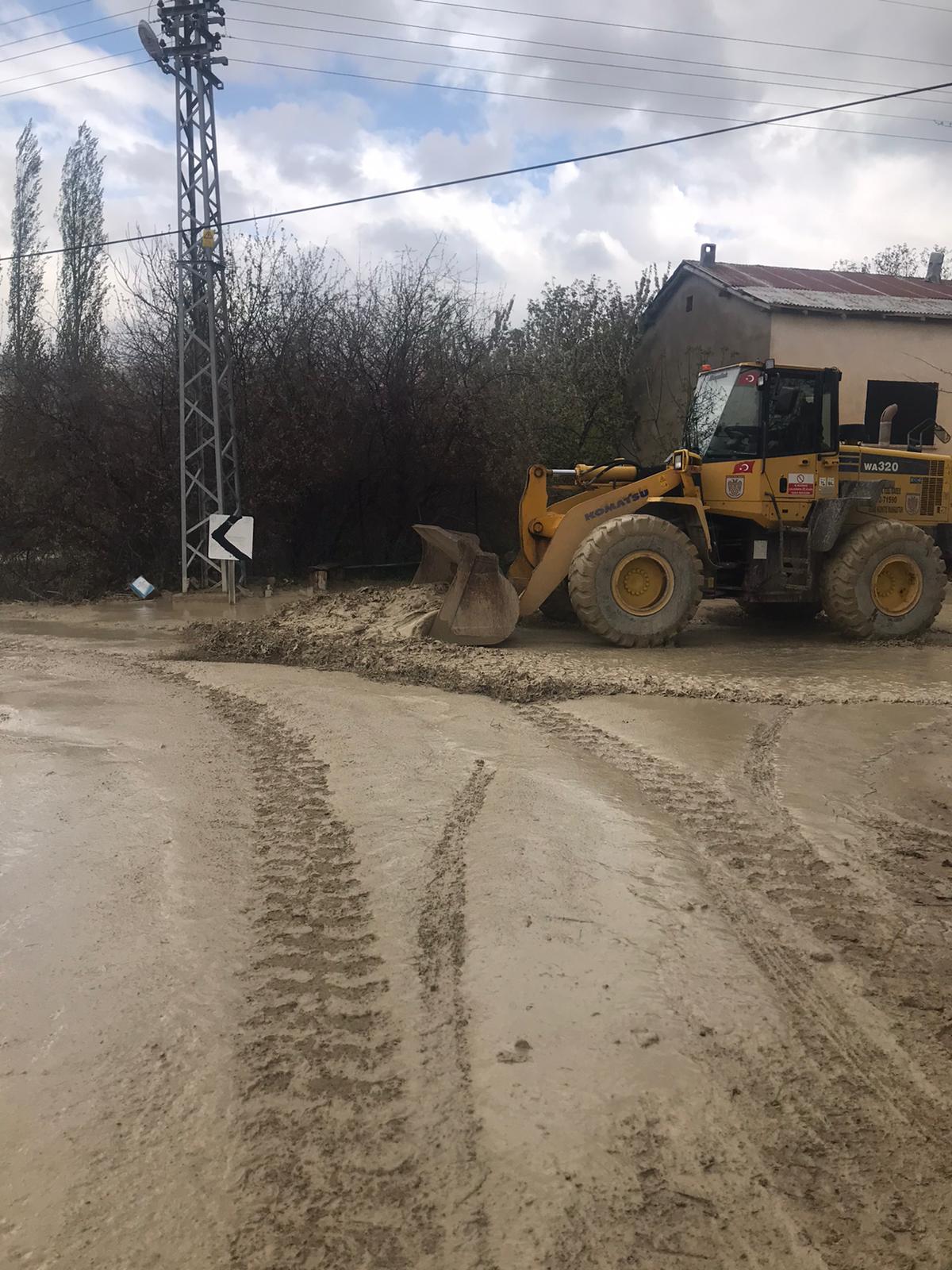 İLÇEMİZ DE SAĞANAK YAĞIŞ SEL FELAKETİNE NEDEN OLDU