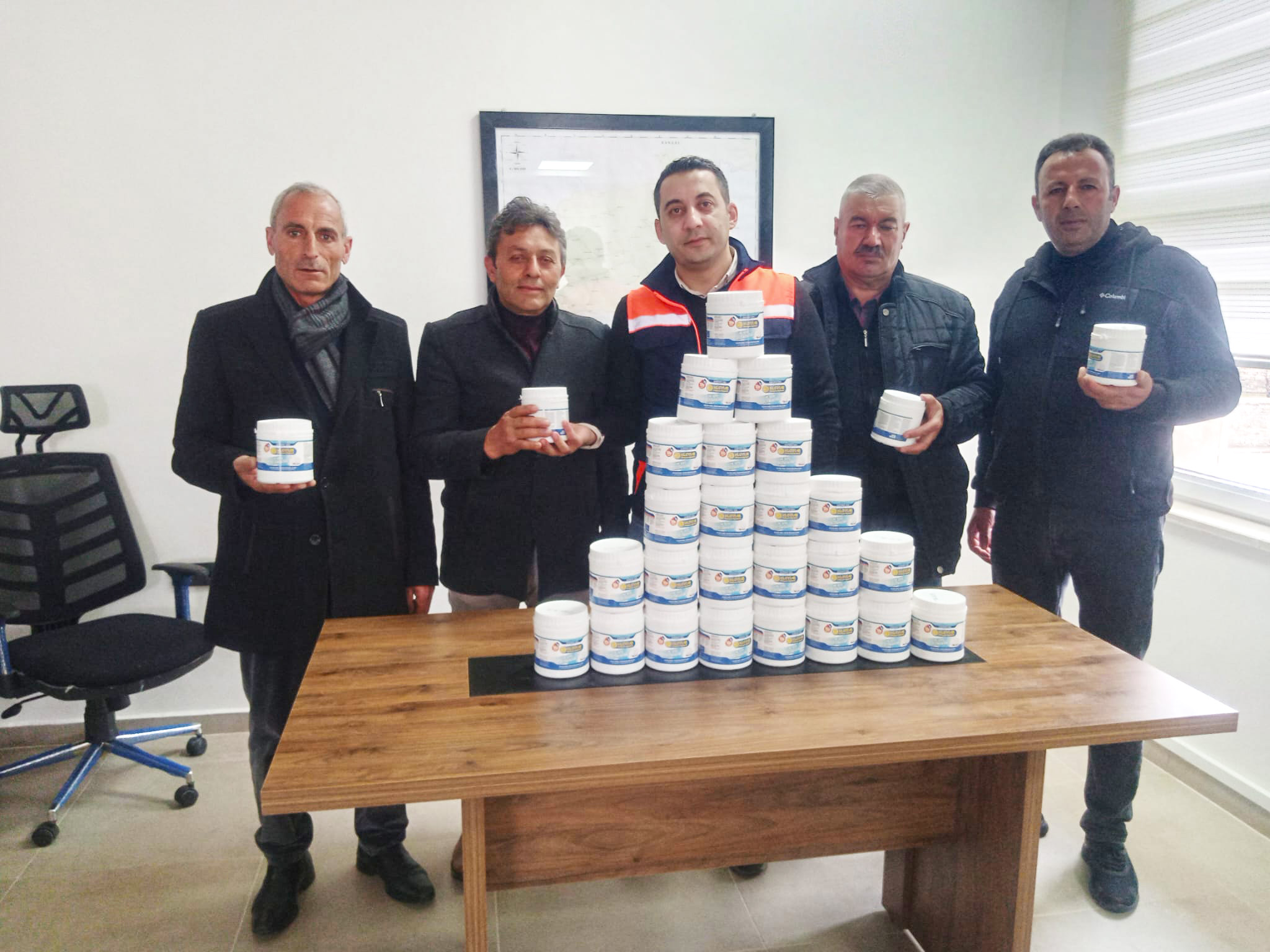 Köy Muhtarlarına Klor Dağıtımı Yapıldı