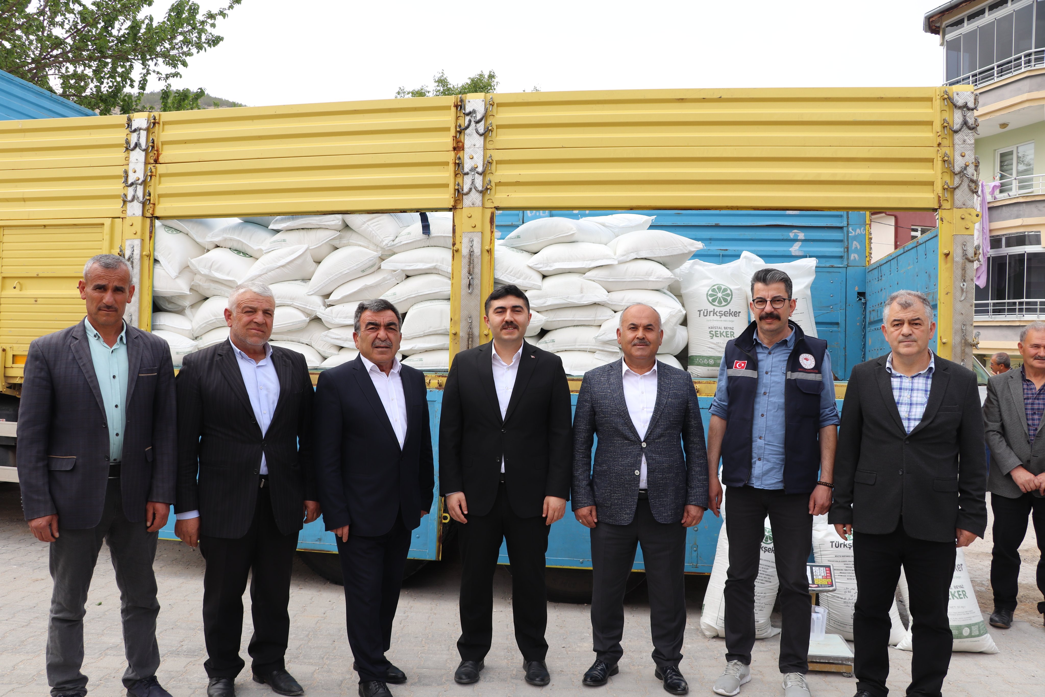 DEPREMZEDE ARICILARA ŞEKER DESTEĞİ