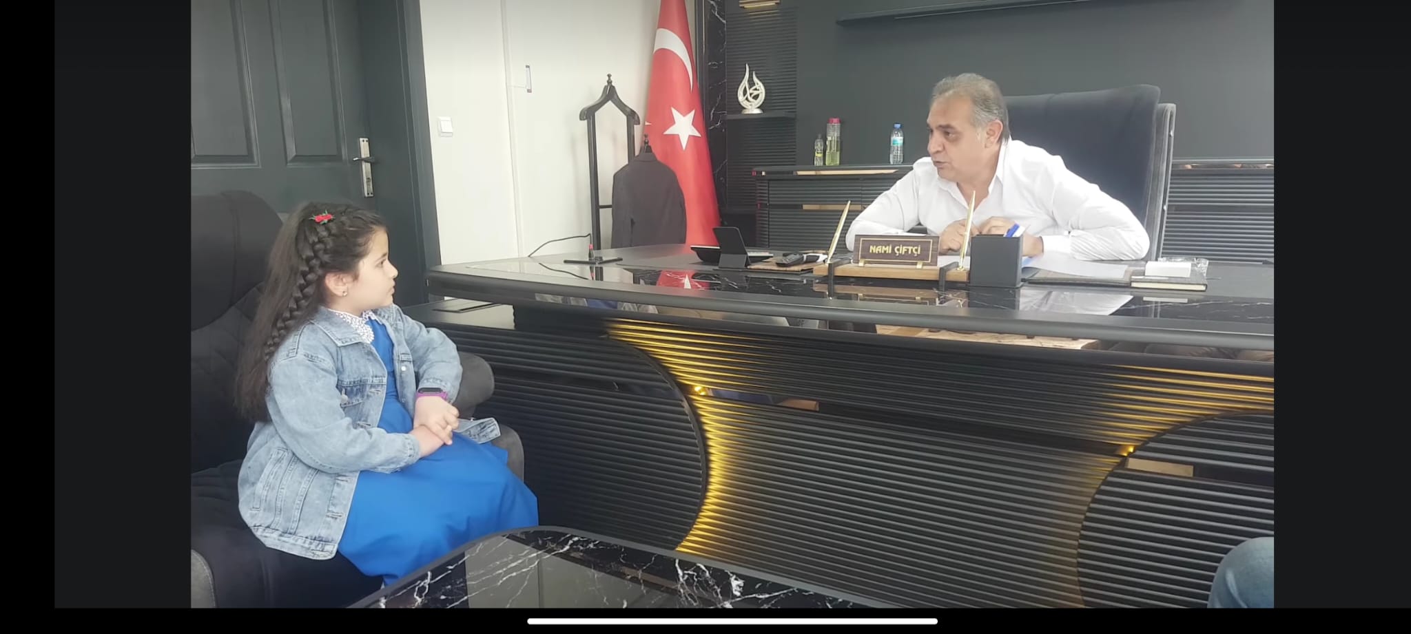 HÜMEYRA ERMAN 'DAN BAŞKAN ÇİFTÇİ'YE SÜRPRİZ ZİYARET