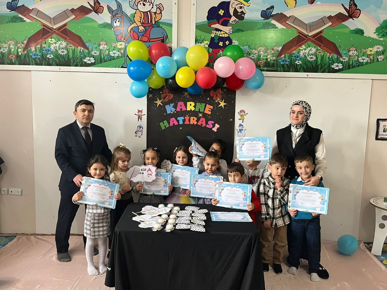 4–6 Yaş Kur’an Kurslarında Karne Heyecanı