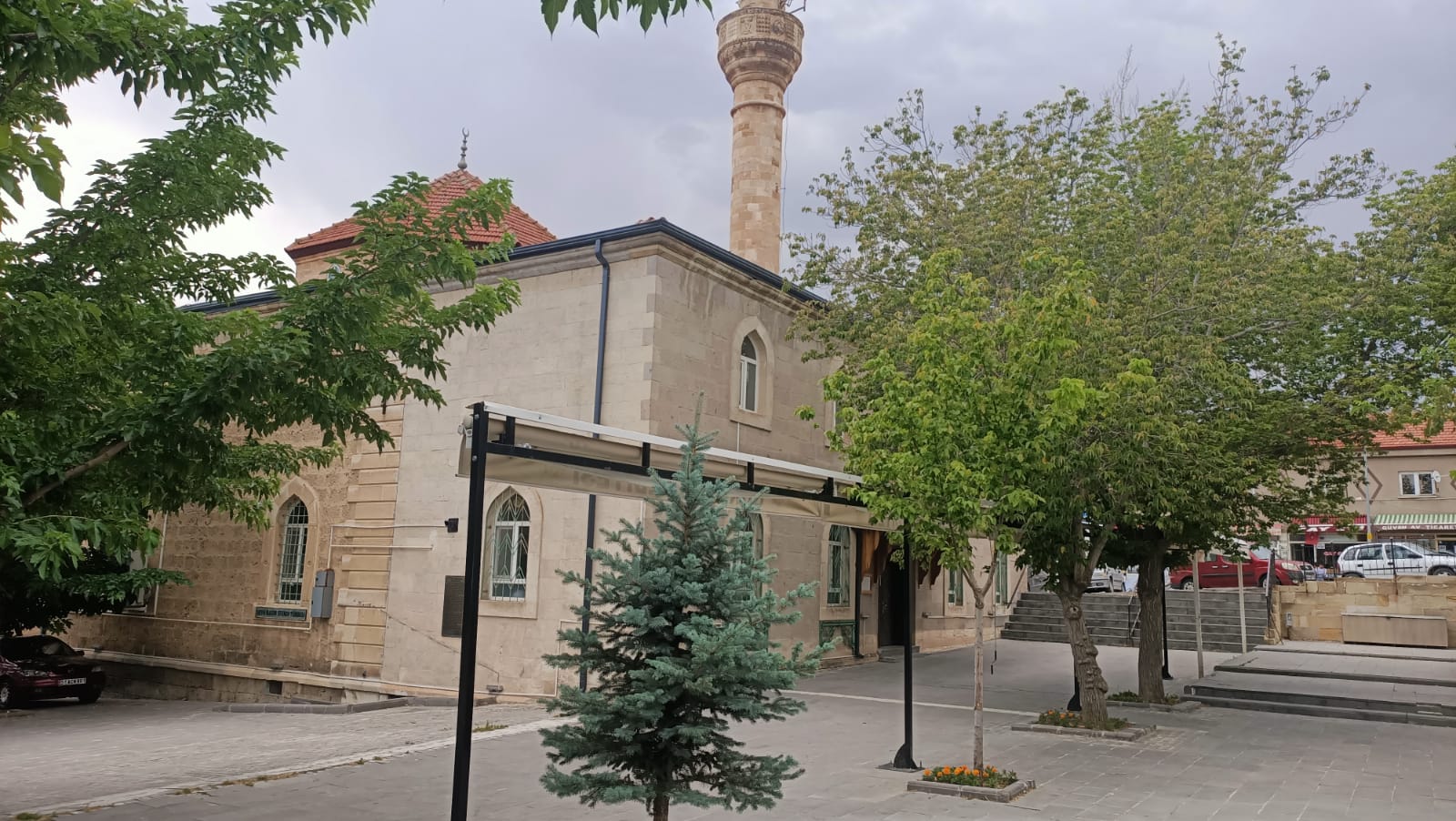 ULU CAMİ İLGİ BEKLİYOR