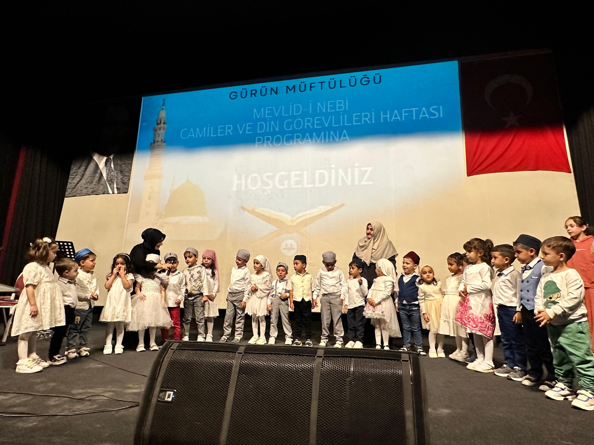 Gürün’de Mevlid-i Nebi ile Camiler ve Din Görevlileri Haftası Nedeniyle Konferans Düzenlendi