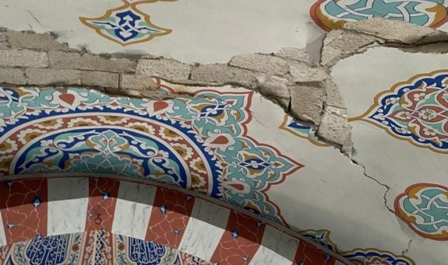DEPREMDE HASAR GÖREN TARİHİ CAMİ ONARILACAK