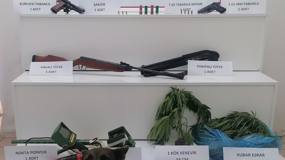 Gürün'de Yapılan Aramada Silah Ve Uyuşturucu Ele Geçirildi