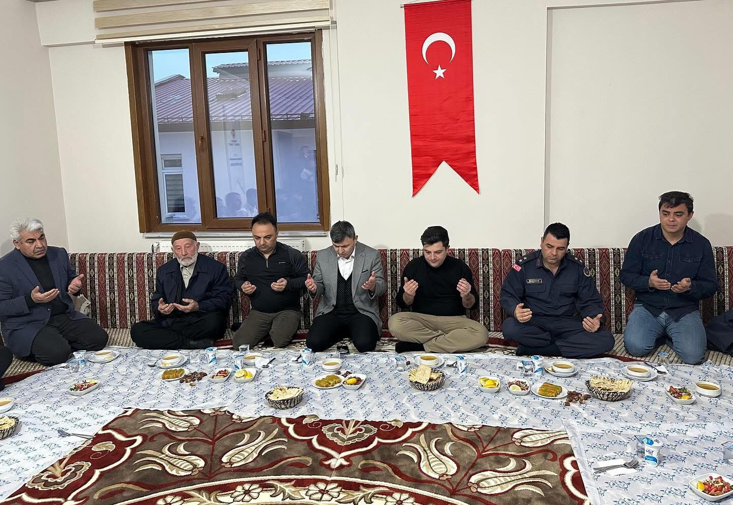 Gürün Kaymakamlığı İftar Programı Düzenledi