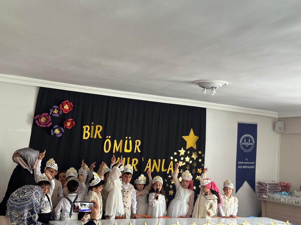 Gürün’de Kur’an’a Geçiş Töreni Heyecanı 