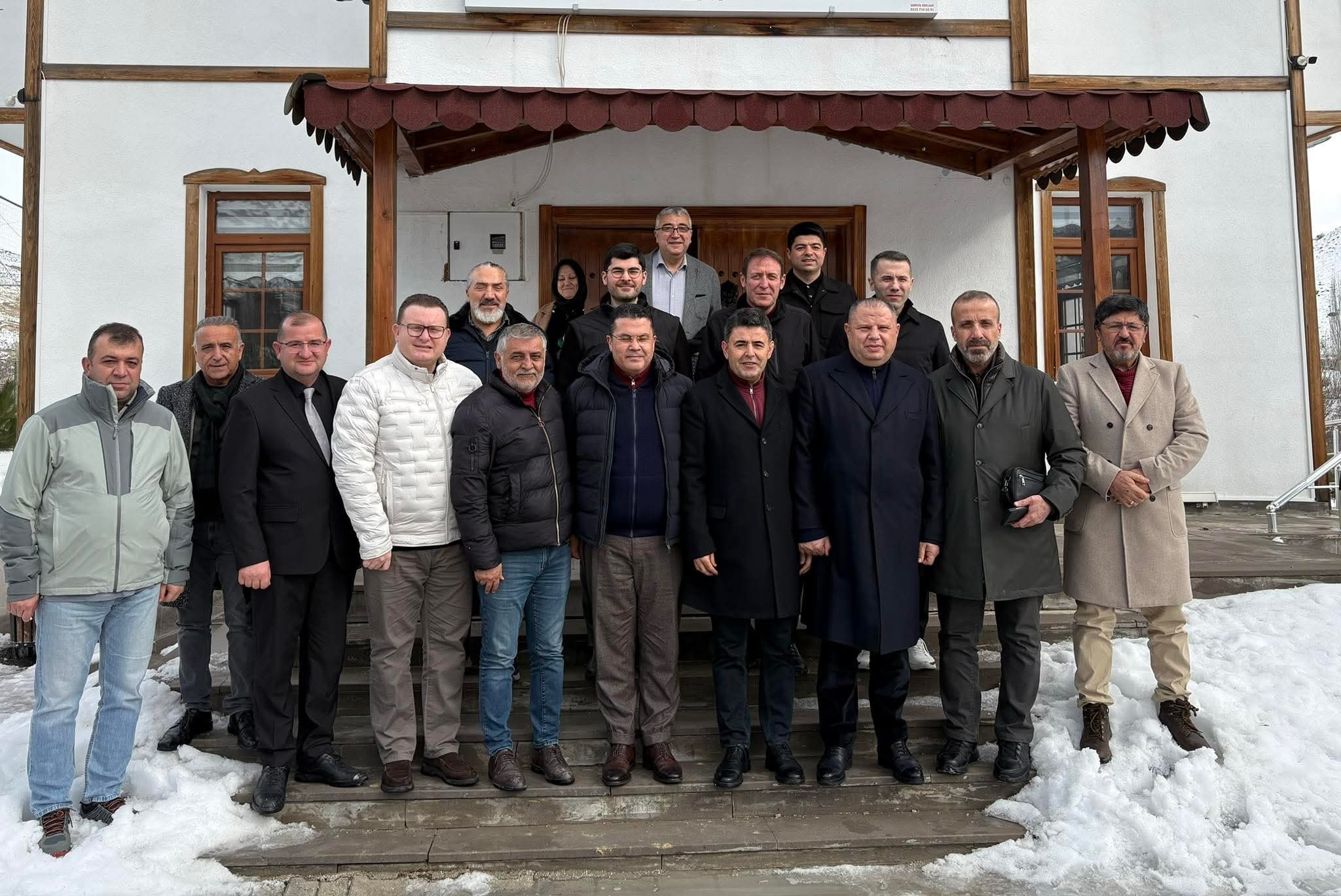 MHP ve AK Partili Milletvekilleri Gürün’ün Suçatı Köyü’nde Ağırlandı