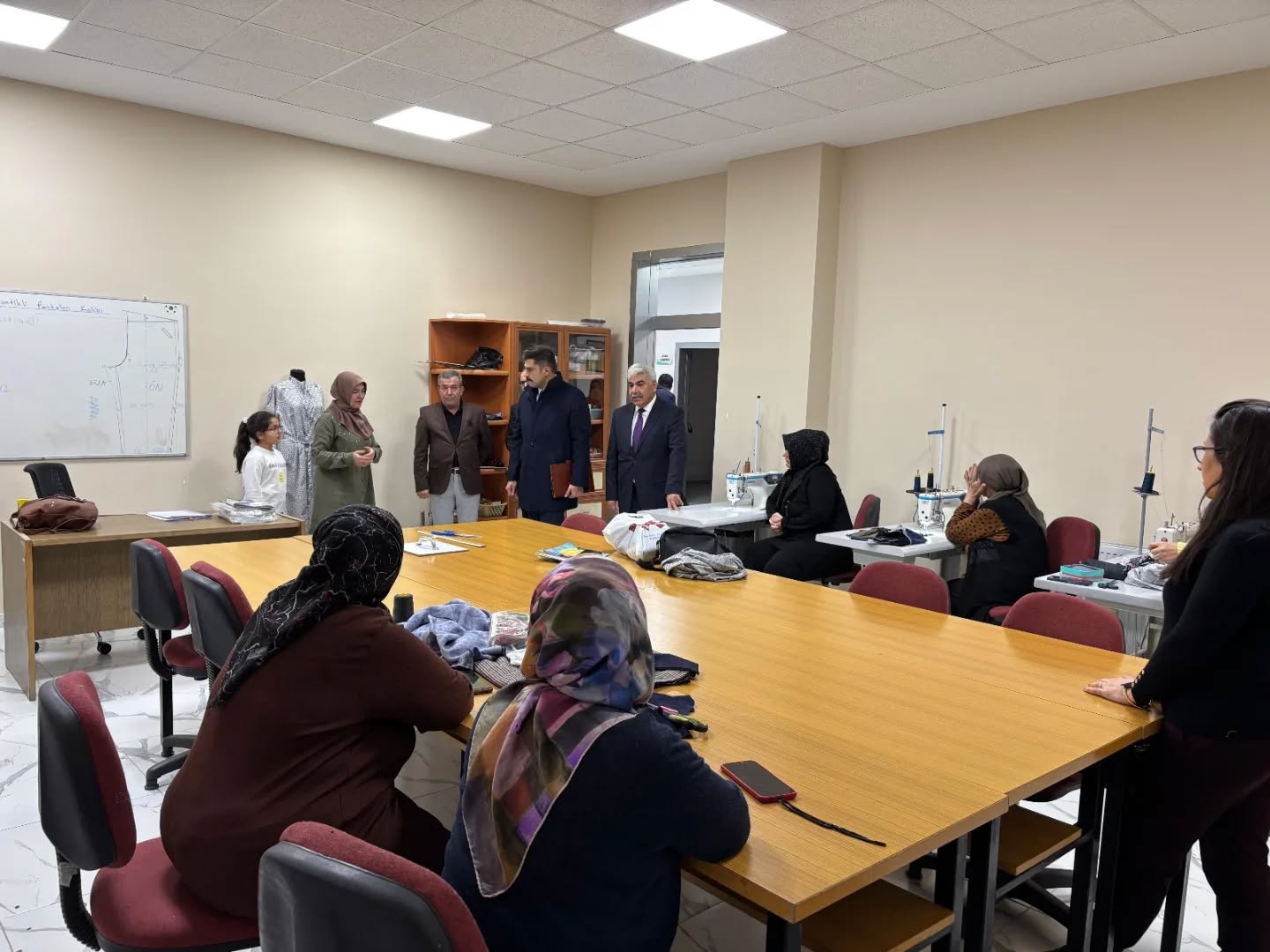 Kaymakam Selami Alper Özkan Gürün Milli Eğitim Müdürlüğünü Ziyaret Etti