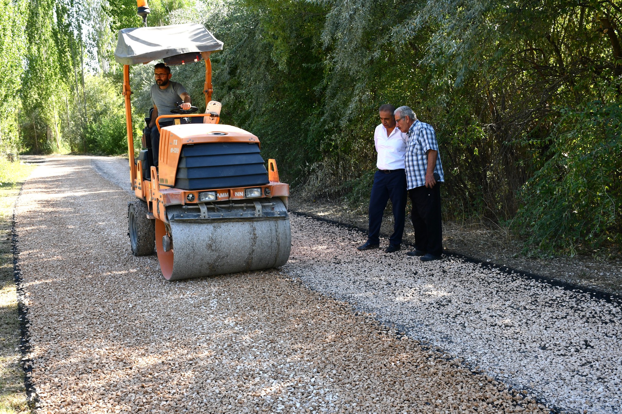 Gürün'de Bozulan Sokak Yolları Düzenleniyor 